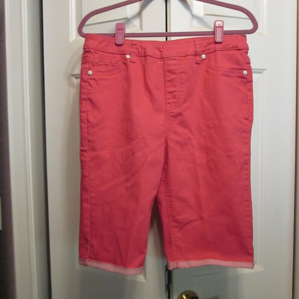DG2 Diane Gilman Hot Pink Stretch Bermuda Shorts Sz M